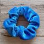 Preview: Scrunchie Samt 10 cm blau Haargummi