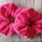 Preview: Scrunchie Samt 10 cm pink Haargummi