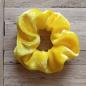 Preview: Scrunchie Samt 10 cm sonnengelb Haargummi