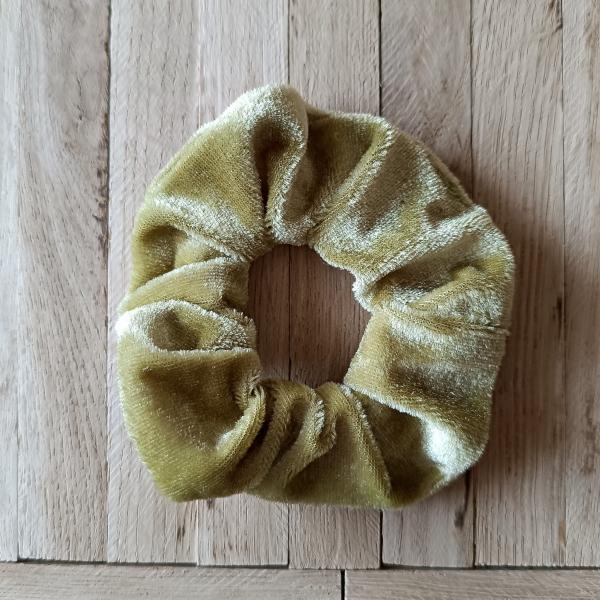 Scrunchie Samt 10 cm lindgrün Haargummi